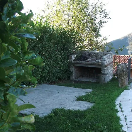 Schoenes Ferienhaeuschen In Ruhiger Lage Fuer Max. 4 Personen Mit Pool Appartamento *
