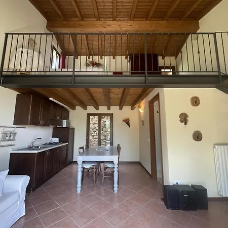 Schoenes Ferienhaeuschen In Ruhiger Lage Fuer Max. 4 Personen Mit Pool * Olzano