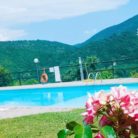 Schoenes Ferienhaeuschen In Ruhiger Lage Fuer Max. 4 Personen Mit Pool Apartamento Olzano