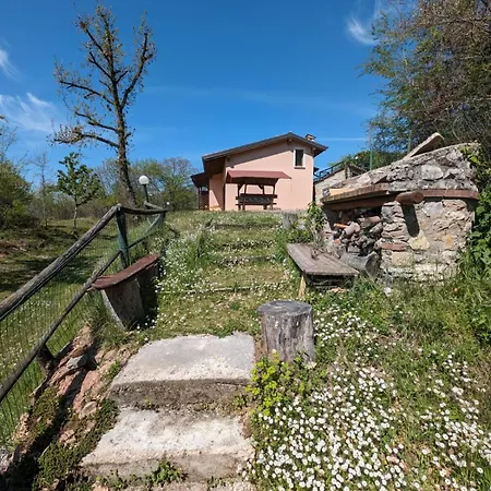 Schoenes Ferienhaeuschen In Ruhiger Lage Fuer Max. 4 Personen Mit Pool *